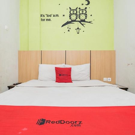 Reddoorz @ Darmo Surabaya Hotel Bagian luar foto